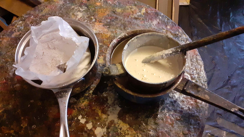 Zaprawa półolejna  na podobrazie płócienne